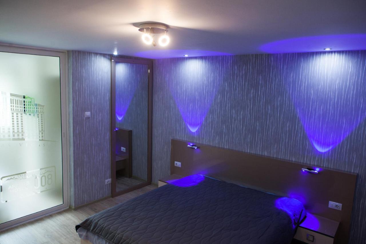 Lvc,Lac & Nyc Apartshotel Faleza Галац Экстерьер фото