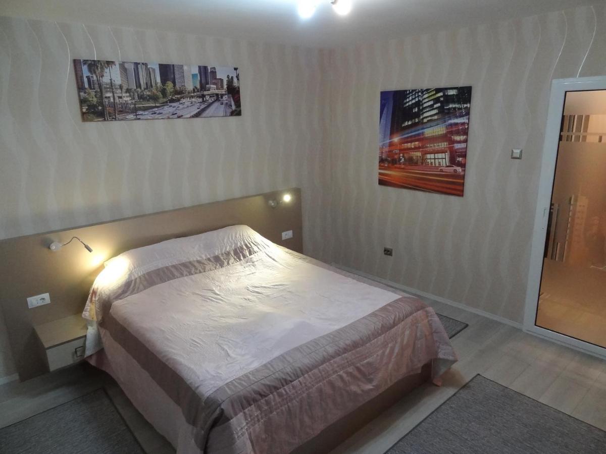 Lvc,Lac & Nyc Apartshotel Faleza Галац Экстерьер фото