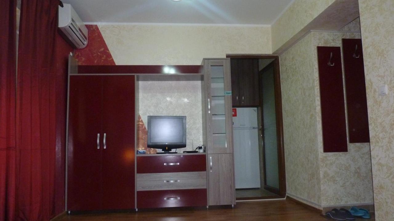 Lvc,Lac & Nyc Apartshotel Faleza Галац Экстерьер фото